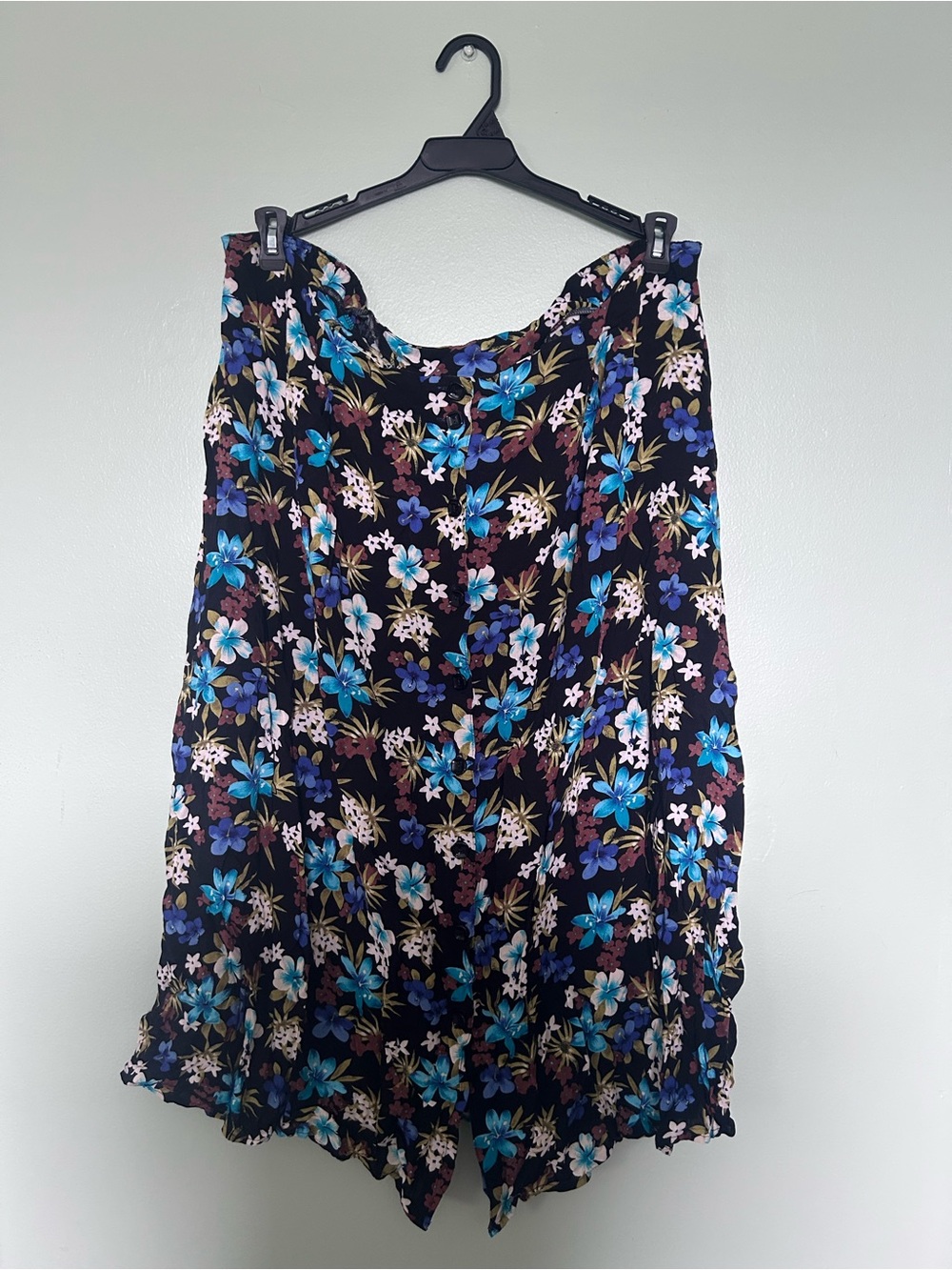 Sag Harbor Black Floral Skirt